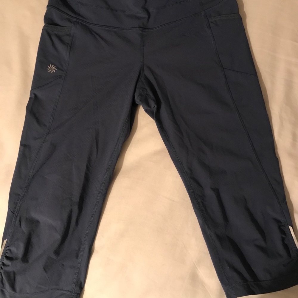 Athleta crop size small blue